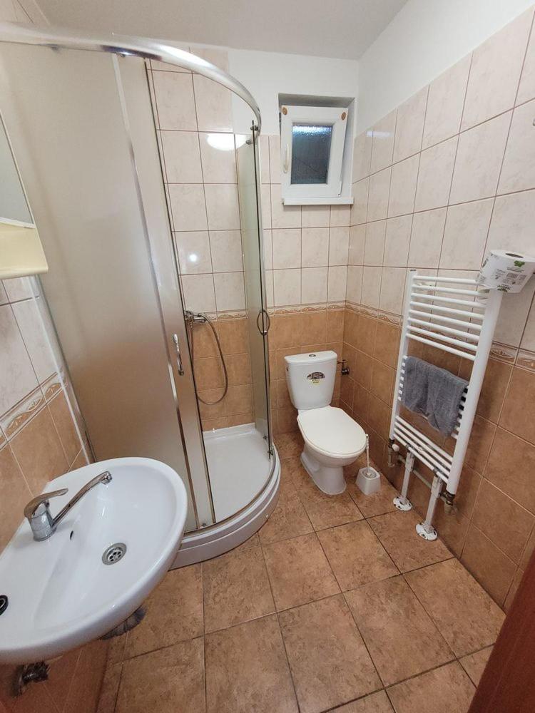 Alenka Hotel Štúrovo Exterior foto